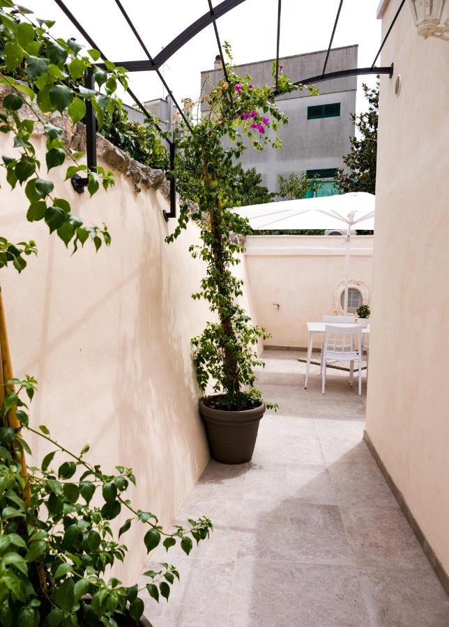 Villa Aurelia Suites And Apartments Locorotondo Exteriör bild